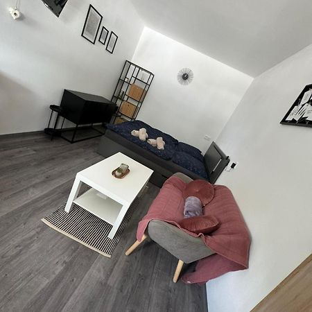 Hobiti Apartman - Sam Radslav Exterior photo